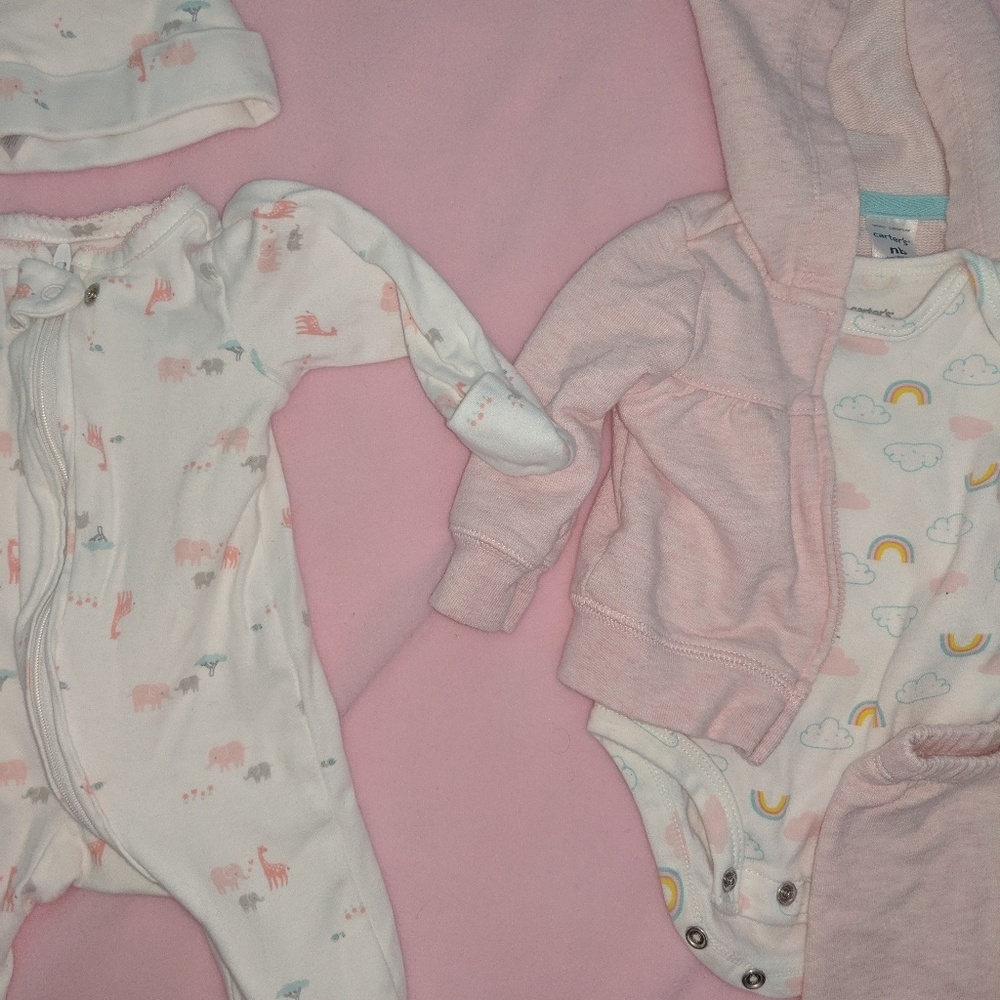 Carter's baby girl sleeper & outfit